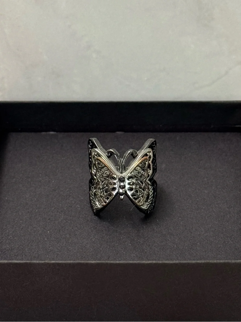 Vintage Inspired Multi Color Metal Butterfly Ring wt Black Faux Gems Size 7.5